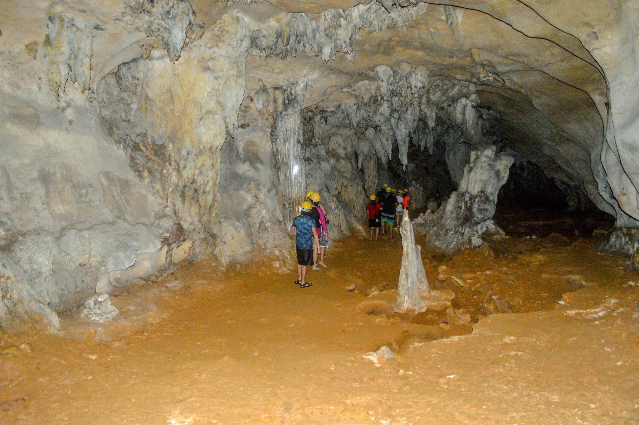 Bolitas Cave and Crystal Cave