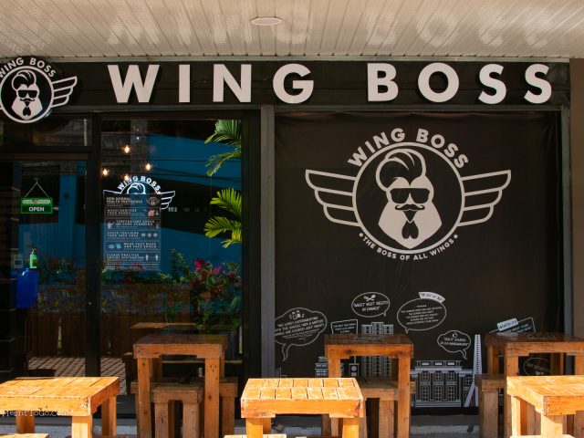 Unlimited Fried Chicken Wings at WING BOSS