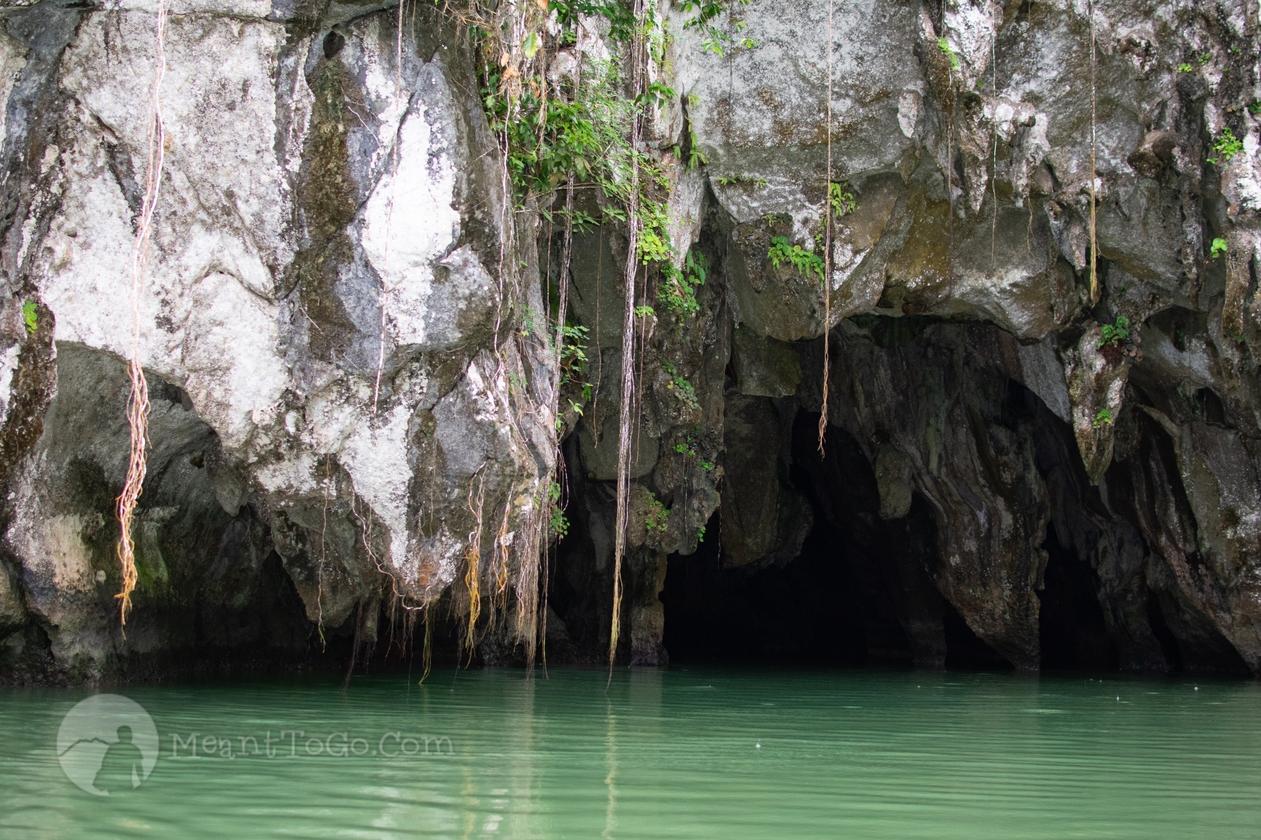 Guide de voyage DIY sur la rivière souterraine