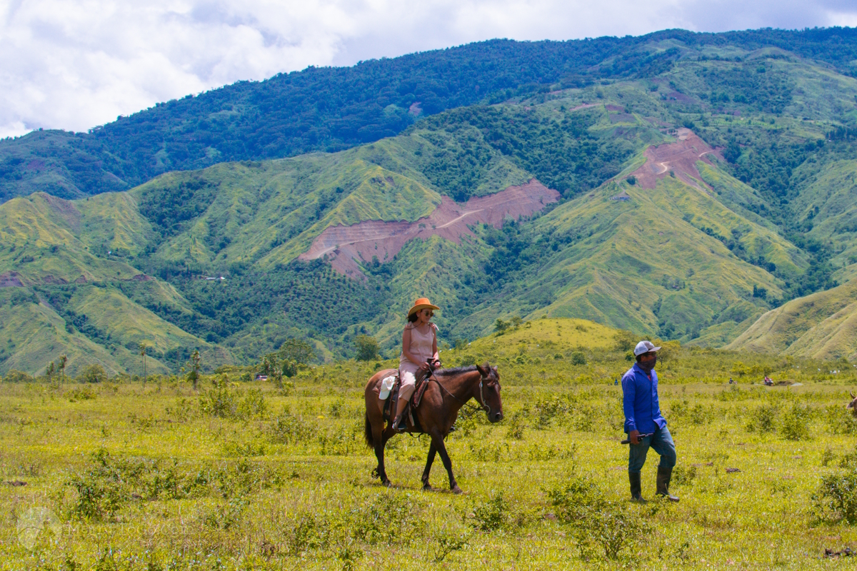 Horseback riding at Communal Ranch